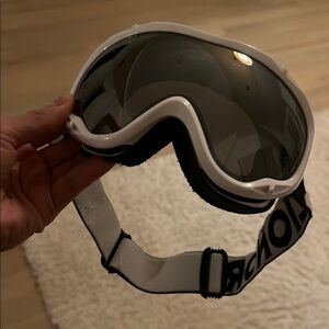 Ski goggles